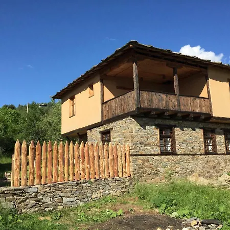 The Cow House ليشتين